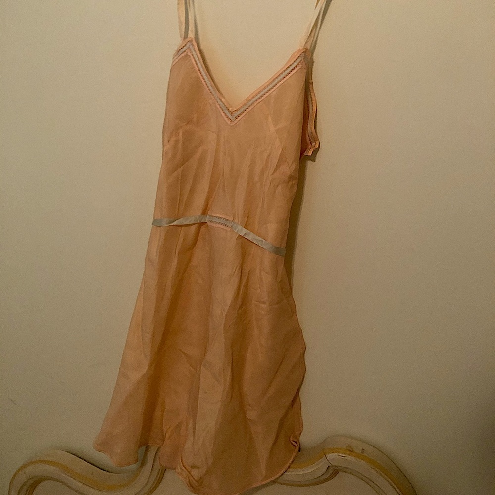 Unique vintage slip